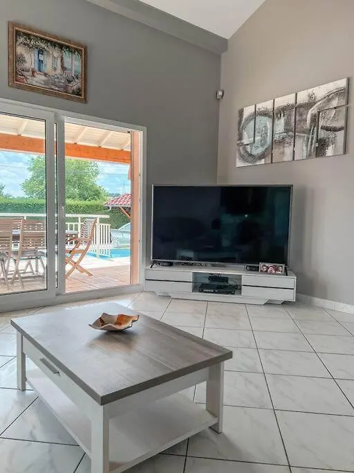 Magnifique Maison A Lentilly - Piscine 0*,
