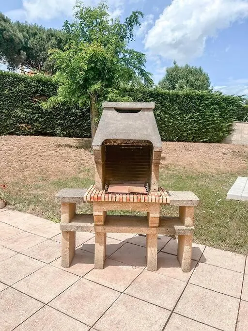 Magnifique Maison A Lentilly - Piscine